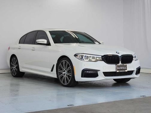 Alpine White 2020 BMW 540 i