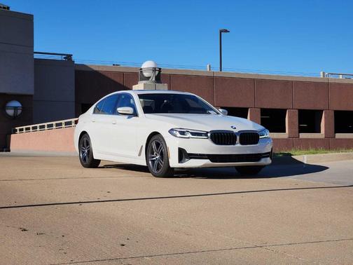 2023 BMW 530 i