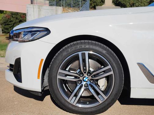 2023 BMW 530 i
