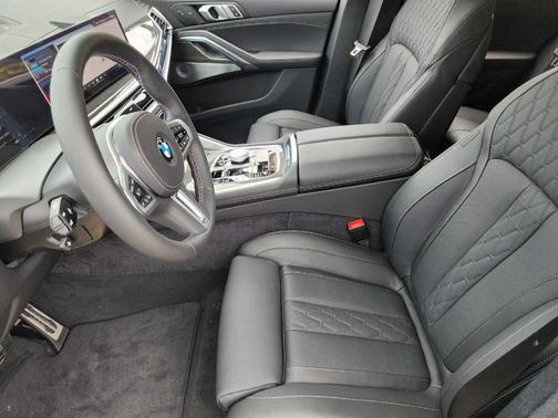 Black Sapphire Metallic 2027 BMW X6 M60i