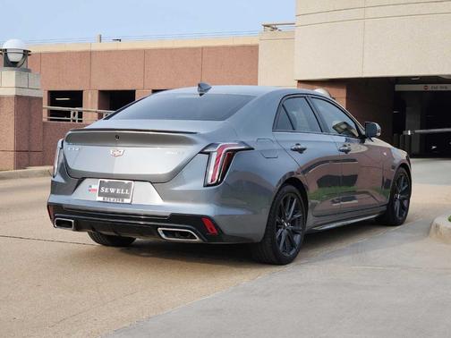 2022 Cadillac CT4 Sport