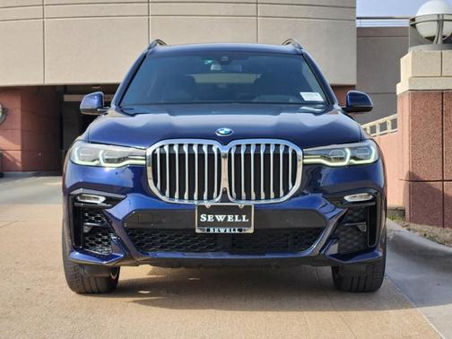2022 BMW X7 xDrive40i