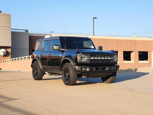 2024 Ford Bronco Black Diamond