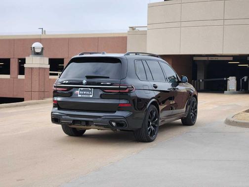 2023 BMW X7 xDrive40i