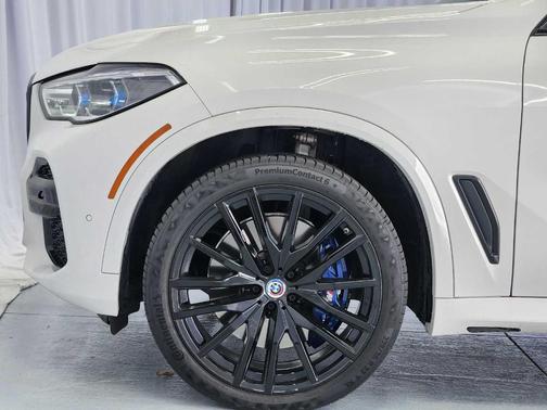 2023 BMW X5 M50i