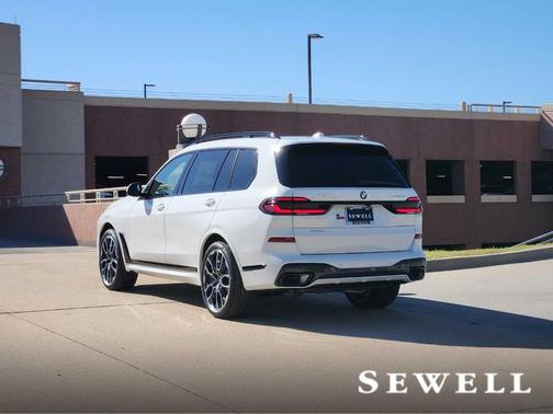 2026 BMW X7 xDrive40i