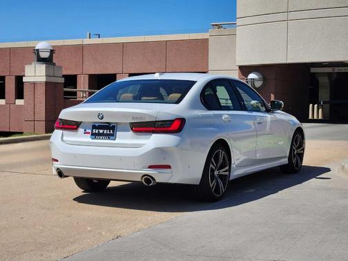 2023 BMW 330 i