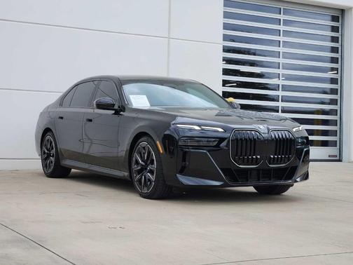 2024 BMW 740 i xDrive