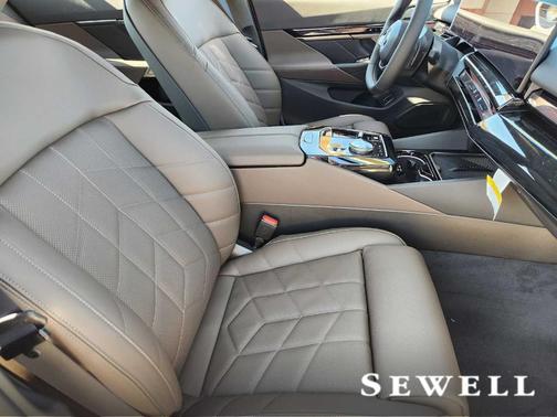 2026 BMW 540 i xDrive