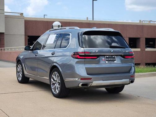 2023 BMW X7 xDrive40i