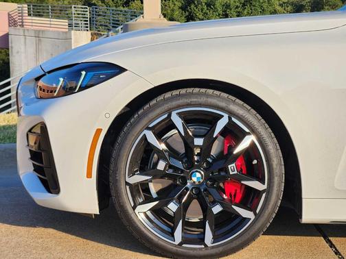 2025 BMW M440 i
