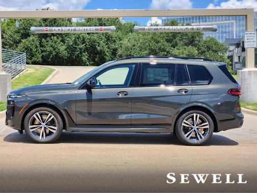 2026 BMW X7 M60i