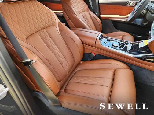 2026 BMW X7 M60i