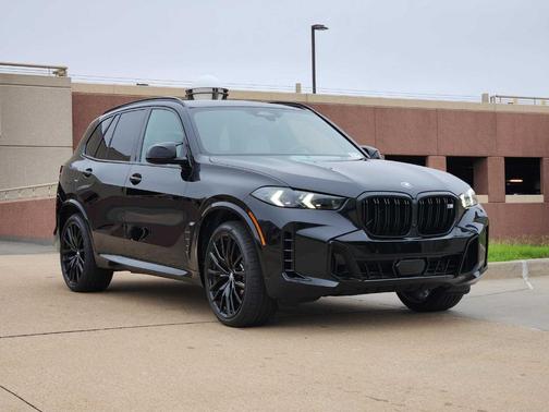 2025 BMW X5 M60i