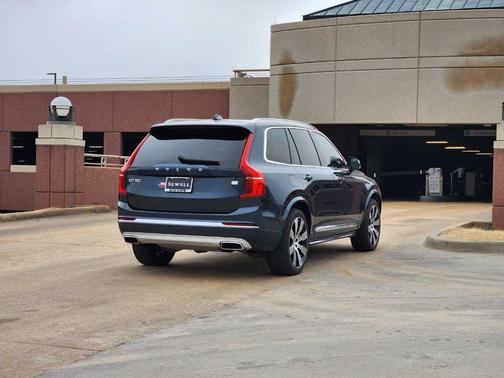 2021 Volvo XC90 Recharge Plug-In Hybrid T8 Inscription 7 Passenger