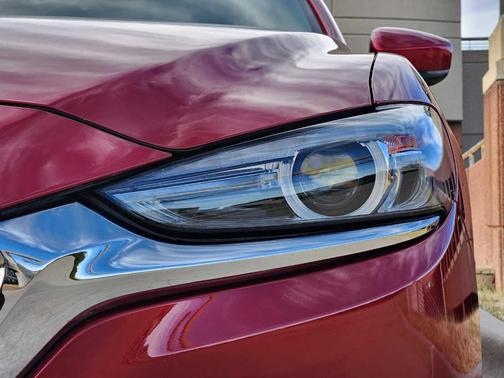 2018 Mazda Mazda6 Signature