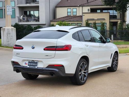 2021 BMW X4 xDrive30i