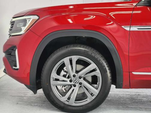 Aurora Red Metallic 2024 Volkswagen Atlas Cross Sport 2.0T SEL R-Line