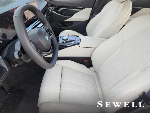 2026 BMW 530 i xDrive