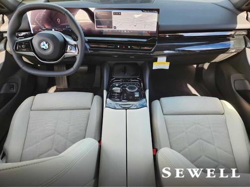 2026 BMW 530 i xDrive