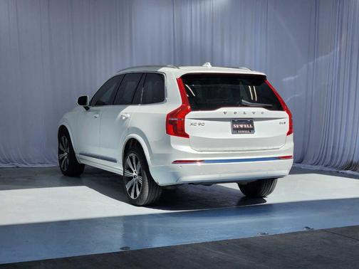 2025 Volvo XC90 B6 Ultra