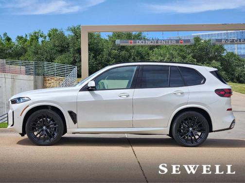 Mineral White Metallic 2026 BMW X5 sDrive40i