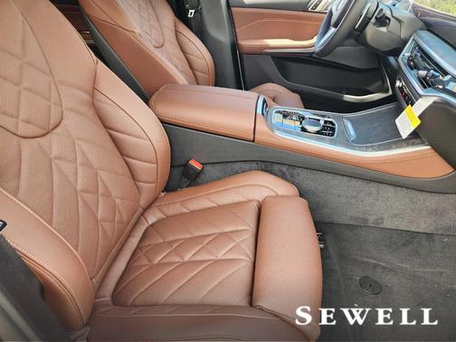 Mineral White Metallic 2026 BMW X5 sDrive40i