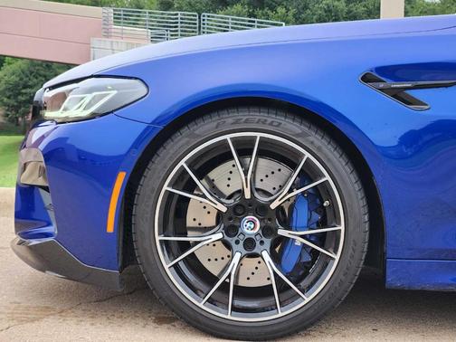 2022 BMW M5 Base