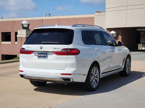 2022 BMW X7 xDrive40i