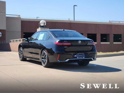 2026 BMW 740 i xDrive