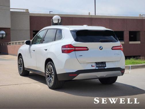 Mineral White Metallic 2026 BMW X3 30 xDrive