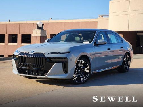 2026 BMW 750e xDrive