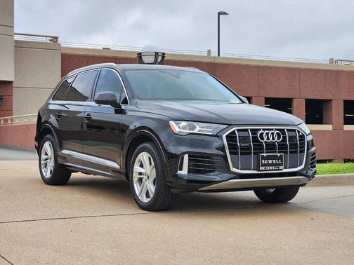 2023 Audi Q7 55 Premium Plus