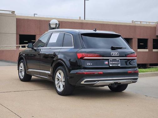 2023 Audi Q7 55 Premium Plus