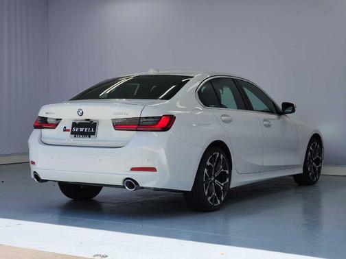 Alpine White 2025 BMW 330 i