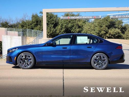 2026 BMW 550e xDrive