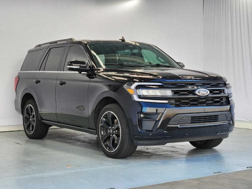 Agate Black Metallic 2023 Ford Expedition Limited