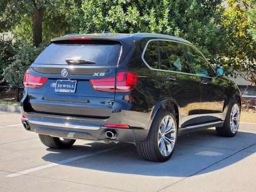 Photo 4 of 31 of 2017 BMW X5 sDrive35i