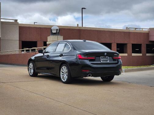 2023 BMW 330 i