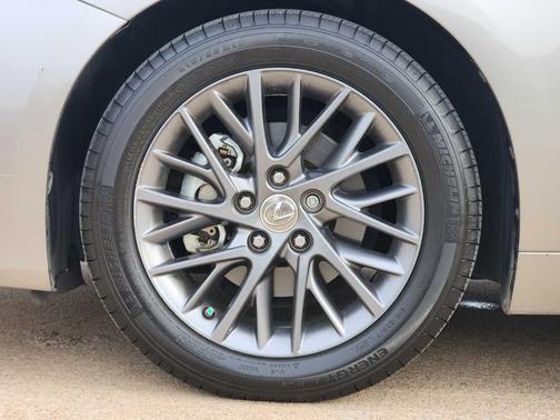 2018 Lexus ES 350 Base