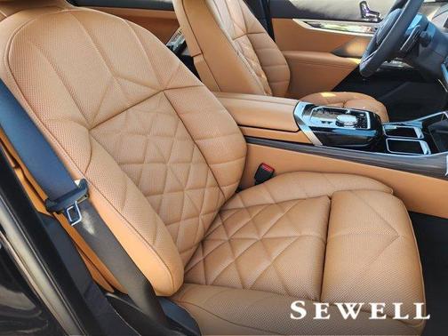 2025 BMW 740 i xDrive