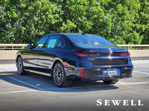 2025 BMW 740 i xDrive