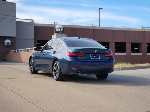 2025 BMW 330 i xDrive