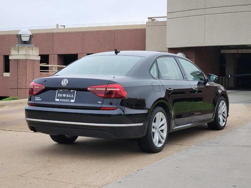 2019 Volkswagen Passat 2.0T Wolfsburg