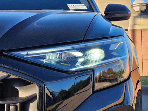 2024 Audi SQ8 4.0T quattro Premium Plus