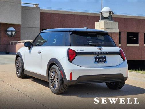 2025 MINI Hardtop Cooper
