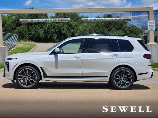 2026 BMW X7 xDrive40i