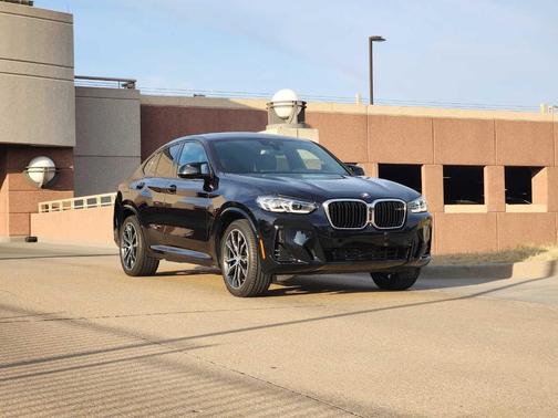 2023 BMW X4 M40i