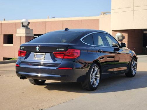 2017 BMW 330 Gran Turismo i xDrive