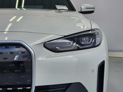 Mineral White Metallic 2023 BMW i4 Gran Coupe eDrive35